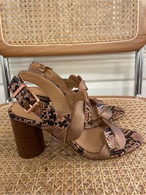 Crown Vintage Varenka Block Heel Brown Tan Snake-Print Sandals SIZE 7